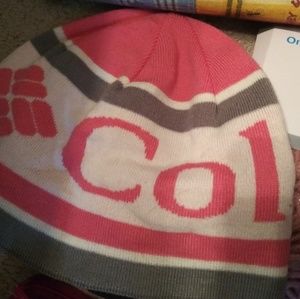 Columbia beanie NWT